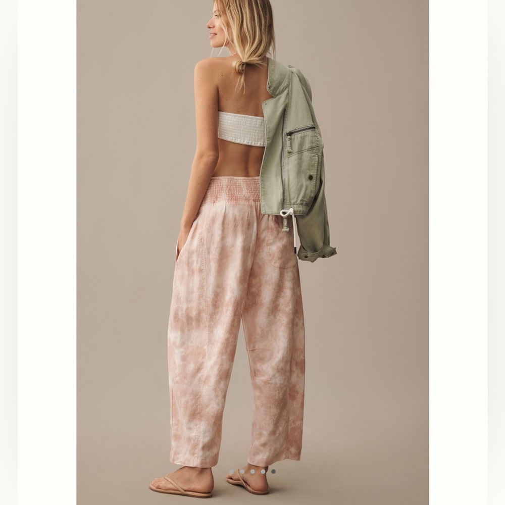 ❌Sold - Pilcro Reese Smocked Barrel Pull-On Pants Tie-Dye Anthropologie - Picture 1 of 14